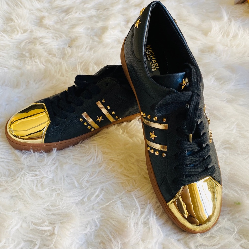 NWT Michael Kors Gold Star Stud Leather Sneakers - Picture 5 of 8